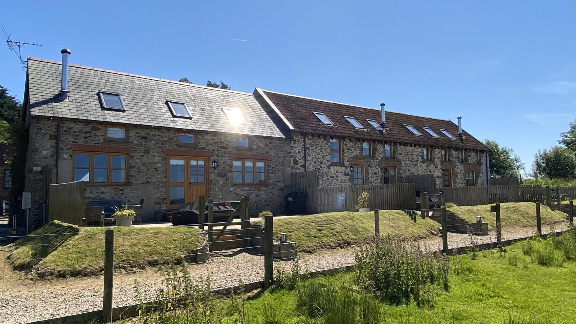 East Trayne Holiday Cottages South Molton Exterior photo